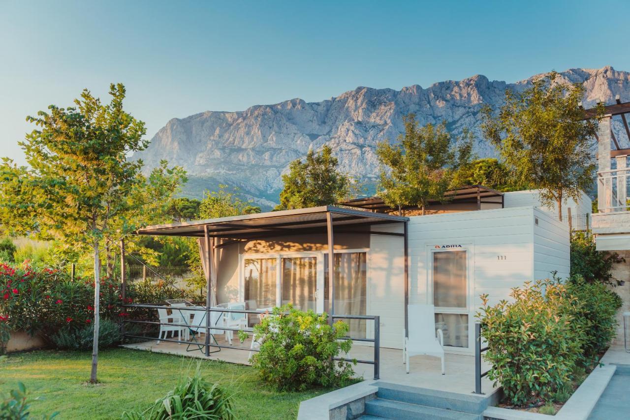 Poseidon Mobile Home Resort Макарска Екстериор снимка