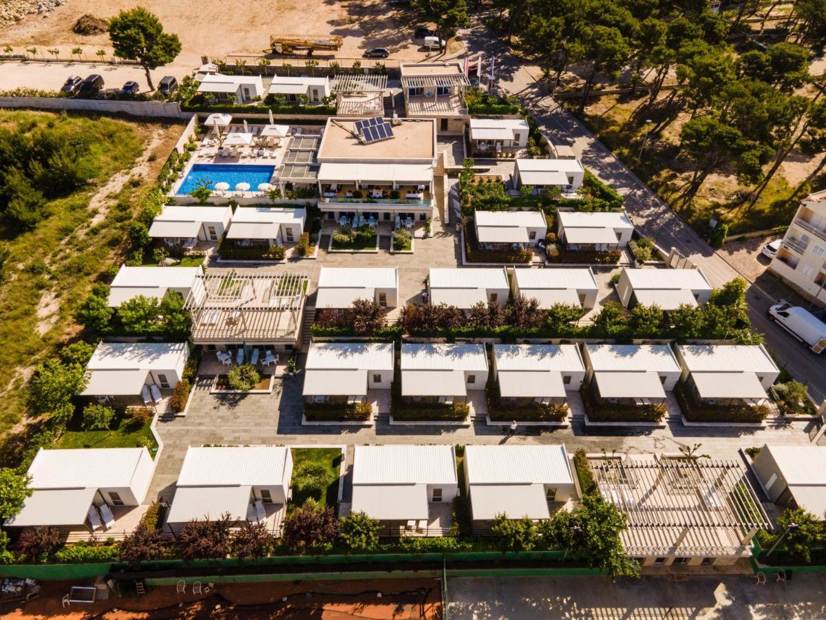 Poseidon Mobile Home Resort Макарска Екстериор снимка