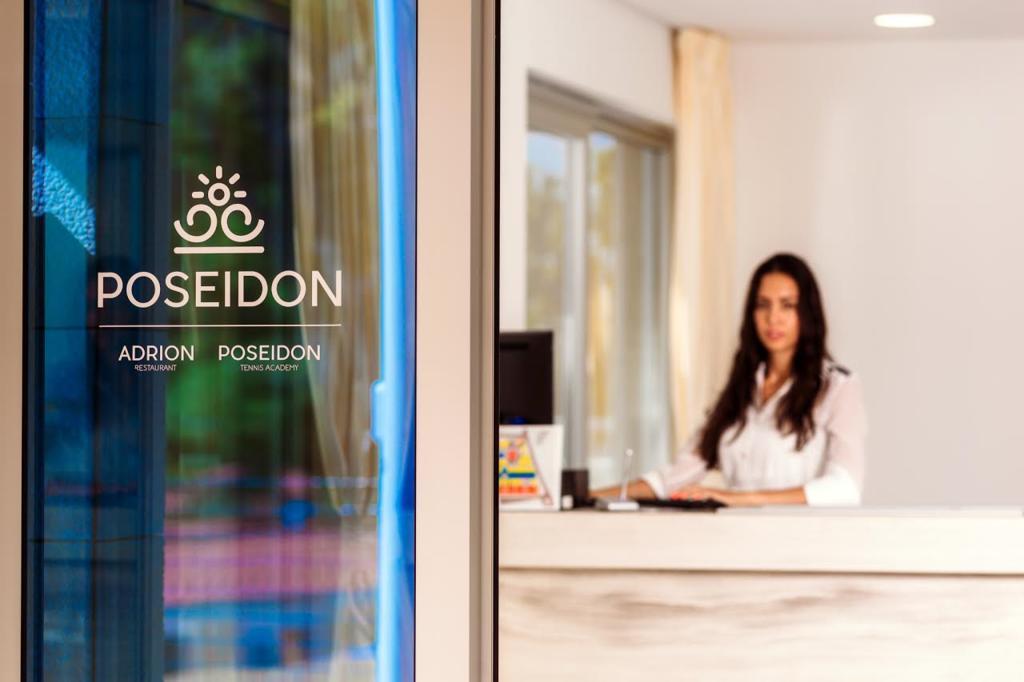 Poseidon Mobile Home Resort Макарска Екстериор снимка