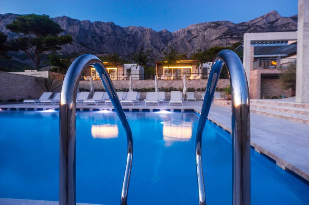 Poseidon Mobile Home Resort Макарска Екстериор снимка