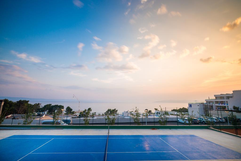 Poseidon Mobile Home Resort Макарска Екстериор снимка